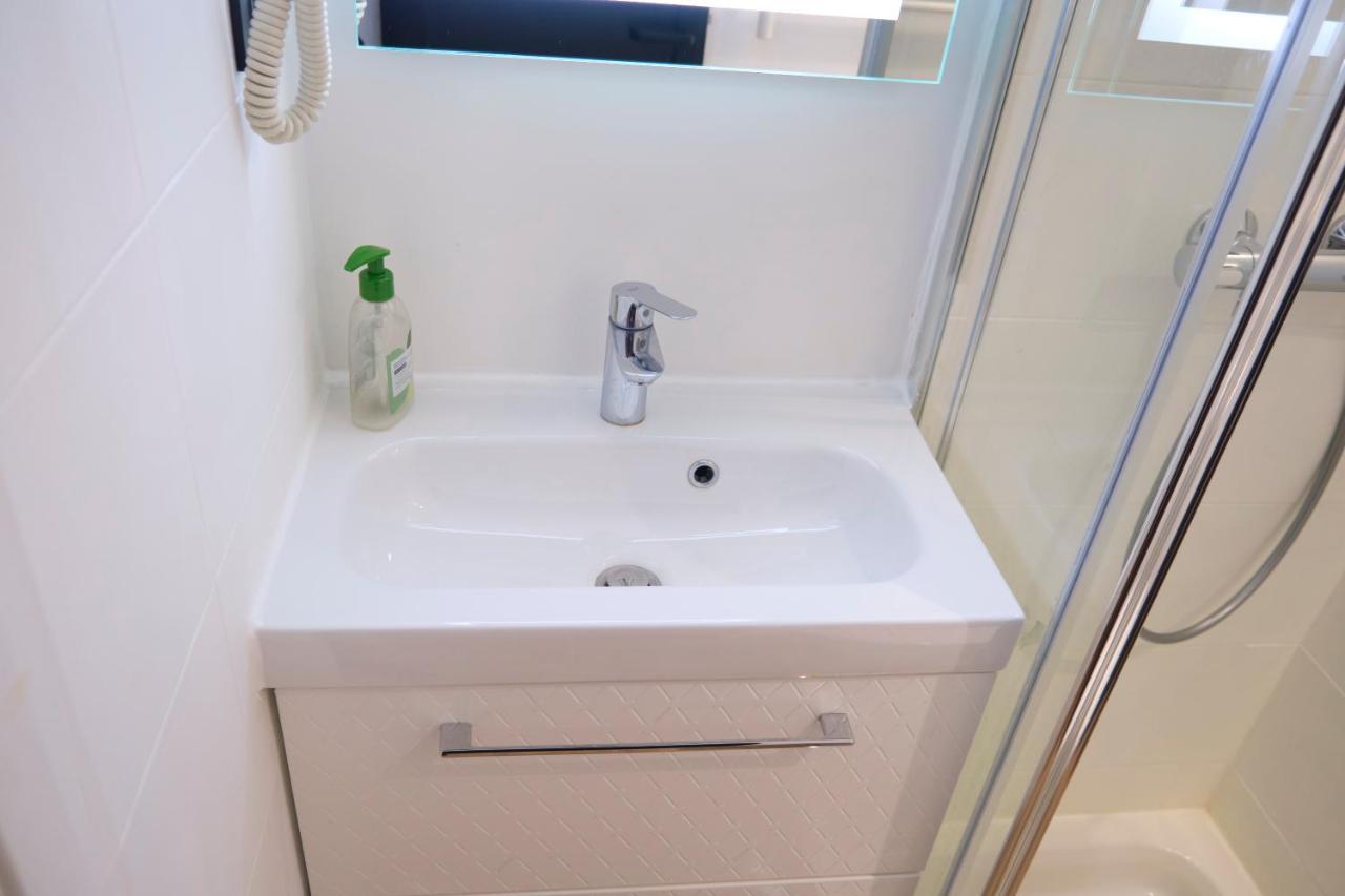 Suite Adamas Lione Esterno foto